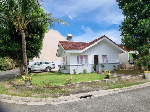 Oton Maison | Cozy 3-bedroom townhouse with free parking