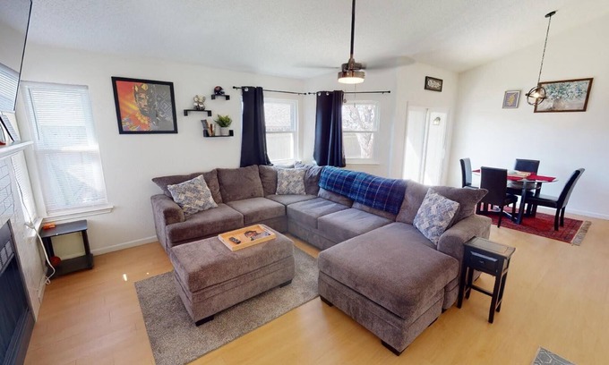 McKinney Maison | Cozy 3bd Southeast Austin - close to everything!