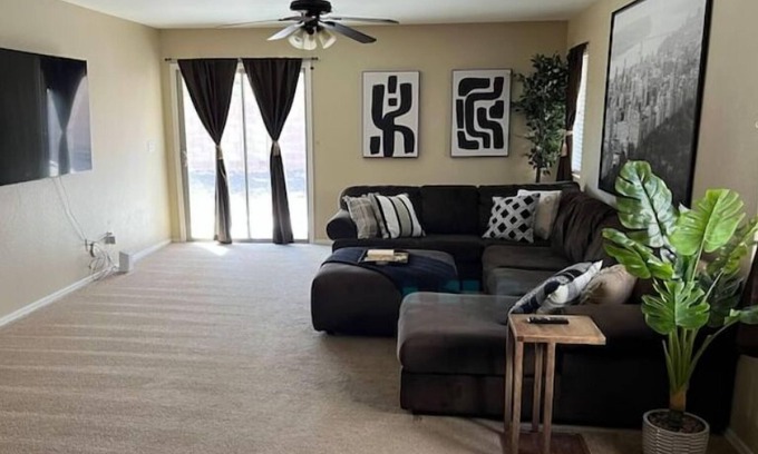 Tuscano Maison | Cozy 4 bedroom home!