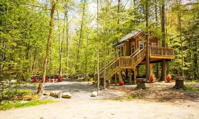 Sanbornton Maison | Cabane dans les arbres à Plummer Shores - Une retraite confortable quatre saisons