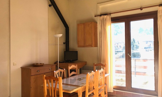 Correncon-en-Vercors Appartement | Cozy 8-Person Apartment in Corrençon en Vercors - Near Ski & Golf