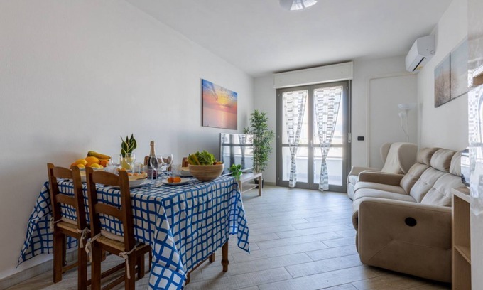 Pisa Appartement | Cozy 86 sqm apartment, able to comfortably accommodate up to 4 people, located on the third floor of a building with lift.The property, located in a quiet residential area, is about 2 km from Piazza Vittorio Emanuele II and the center of Pisa, with all i