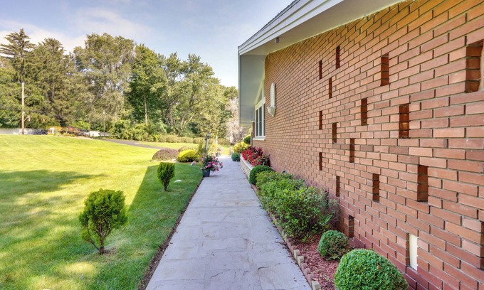 Loudonville Appartement | Cozy Albany Vacation Rental ~ 5 Mi to Downtown!