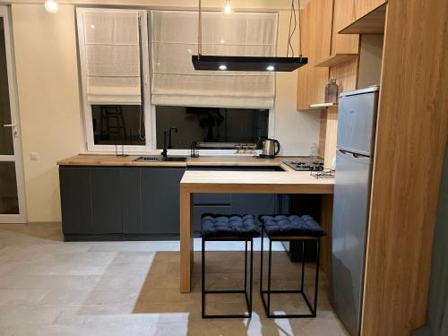 Vake Appartement | Cozy and Bright APT w/ Veranda