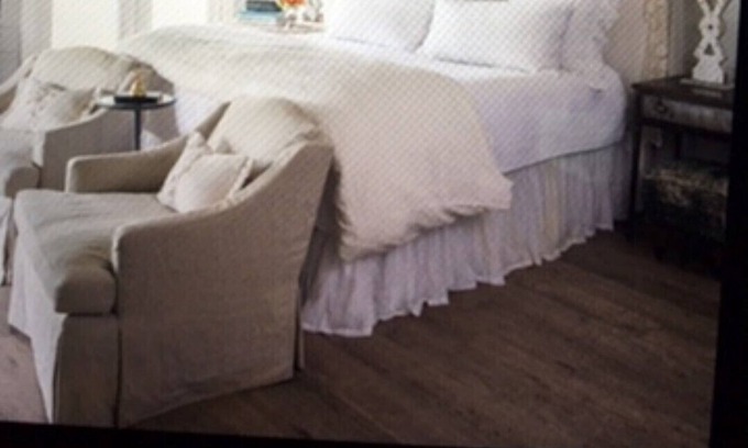 Burton Maison | Cozy and comfortable one bedroom with kitchen and with pasture view.