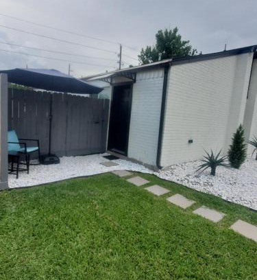 Spring Maison | Cozy and Private Room In Spring Near IAH Airport
