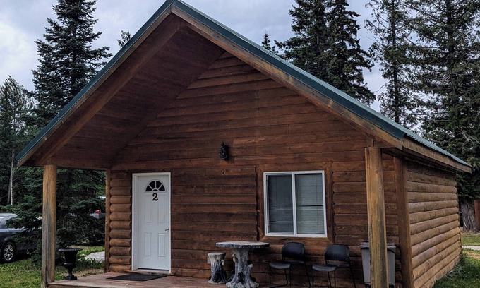 McBride Cabine | Cozy and Relaxing Getaway Cabin #2