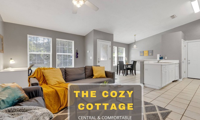 Tallahassee Maison | ❤️💛 Cozy and Spacious Cottage ⭐️ Comfortable ⭐️ Spacious ⭐️ Next to FSU ❤️💛