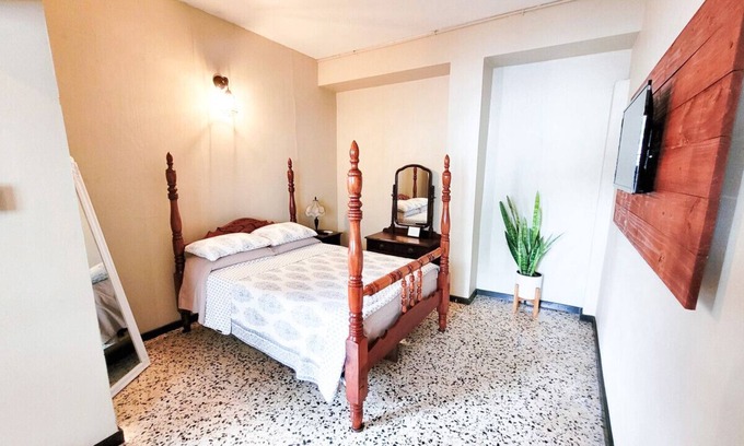 Jayuya Maison | Cozy Aparment with Wi-Fi, Free Parking and AC