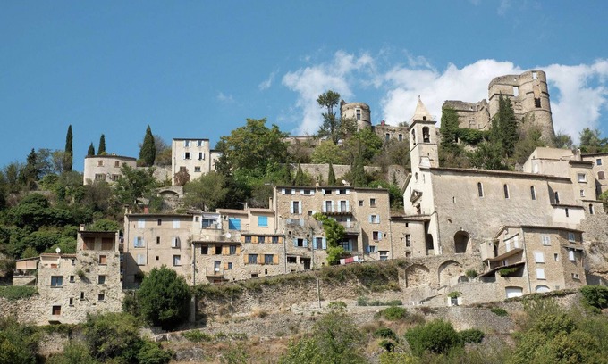 Montbrun-les-Bains Appartement | Cozy Apartment with Swimming Pool