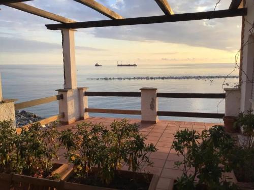 Bonifati Appartement | Cozy Apartment in Cittadella del Capo with Sea View