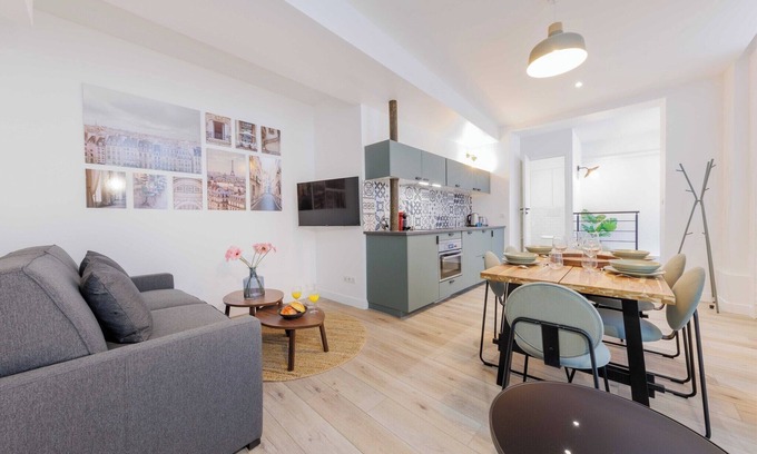Quartier de Rochechouart Appartement | Appartement cosy - 2BR/4P - Place Pigalle