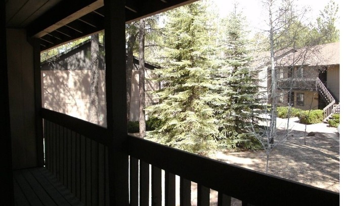 Pinetop Copropriété | Condo confortable par Casino