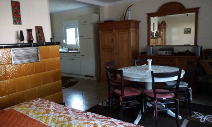 Briesensee Appartement | Appartement confortable pour 5 personnes, cuisine, salle de bain, forêt, terrasses