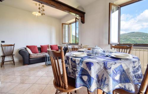 Carasco Appartement | Cozy Apartment In Carasco With Wifi