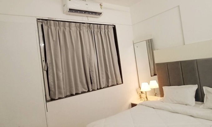 Kharadi Appartement | Cozy apartment in charming Kharadi Pune with AC, WiFi