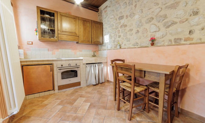 Bovara Appartement | Cozy apartment in country hamlet, 20 minutes' drive from Assisi.