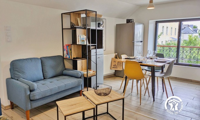 Laval Appartement | Cozy apartment in Laval, parking included, for 4 people