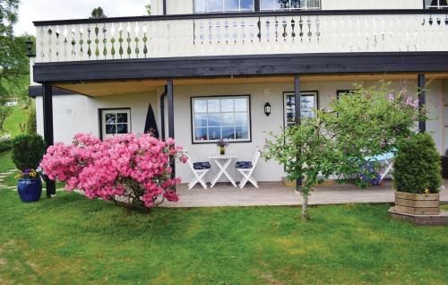Kvam Appartement | Cozy Apartment In Norheimsund With Wifi