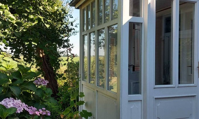 Krummhoern Appartement | Cozy apartment in Pilsum with a wonderful view of East Frisia's vastness.