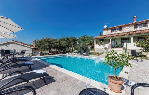 Kurili Appartement | Cozy Apartment In Pilkovici With Wifi