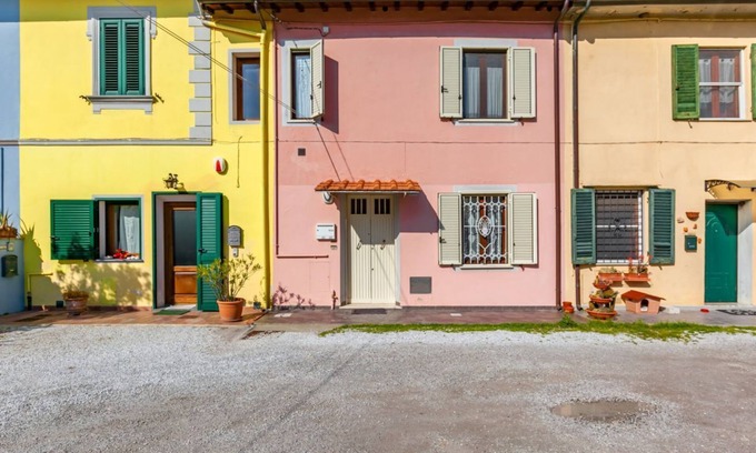 Pisa Appartement | Pisa Airport Comfy Apartment - Private Parking