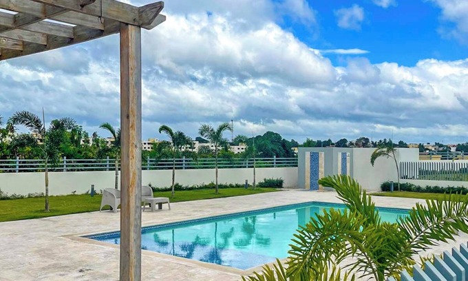 Pantoja Appartement | Cozy Apartment, Pool & Gym near the US Embassy