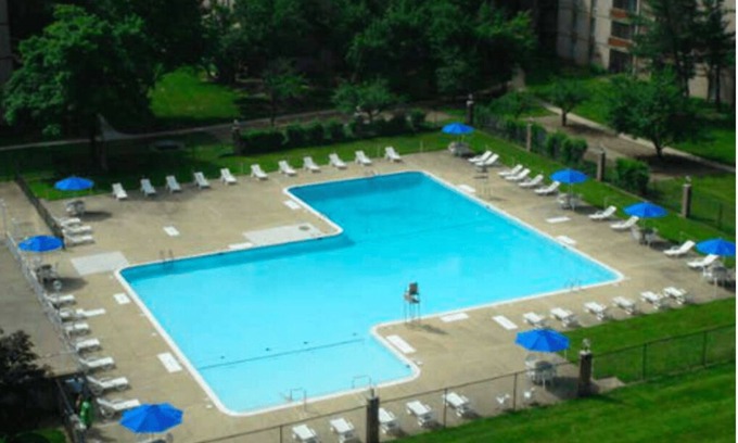 Paradise Appartement | Cozy apartment in District Heights with Heat, WiFi, a pool and a gym.