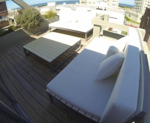 Punta del Este Appartement | Cozy Apt 2 blocks from the ocean WiFi AC Parking and private terrace with a BBQ