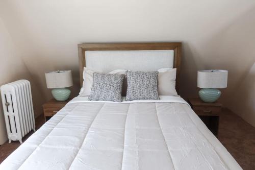 West Orange Appartement | Cozy Attic Studio for 2 5min to NYC Train Station