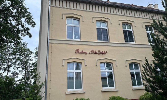 Neukalen Appartement | Cozy barrier-free apartment near the Peene - comfort for two