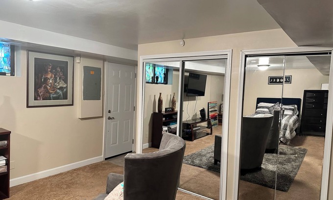 Trinidad Appartement | Cozy Basement Suite In Great Capital Hill Neighborhood