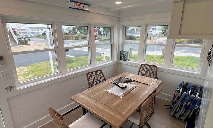 Rehoboth by the Sea Copropriété | Cozy Beach Block Condo - Summer weekly