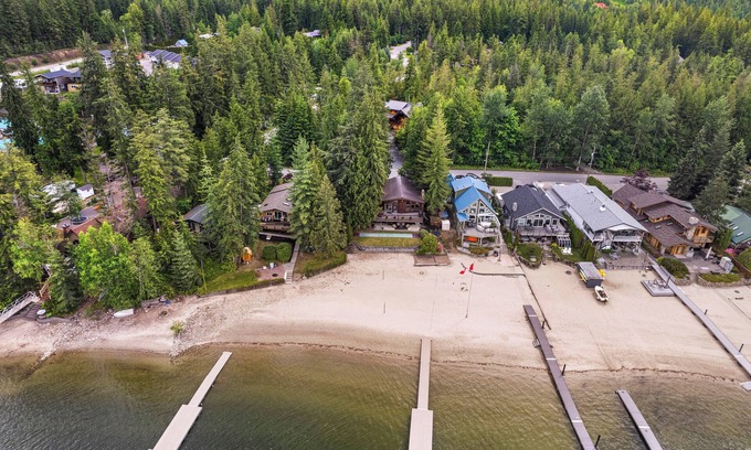 Swansea Point Cabine | Cozy Beach Front getaway, with mountains and lake views all around.