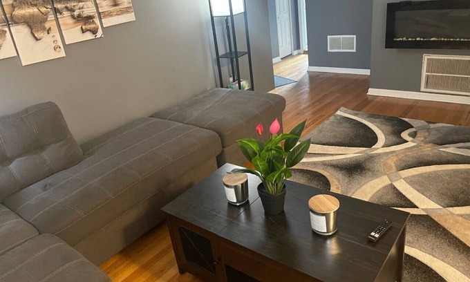 North Kenwood Copropriété | Cozy Beautiful Condo