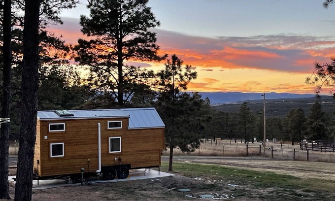 Colorado Springs Maison | Cozy brand new tiny home! Amazing experience