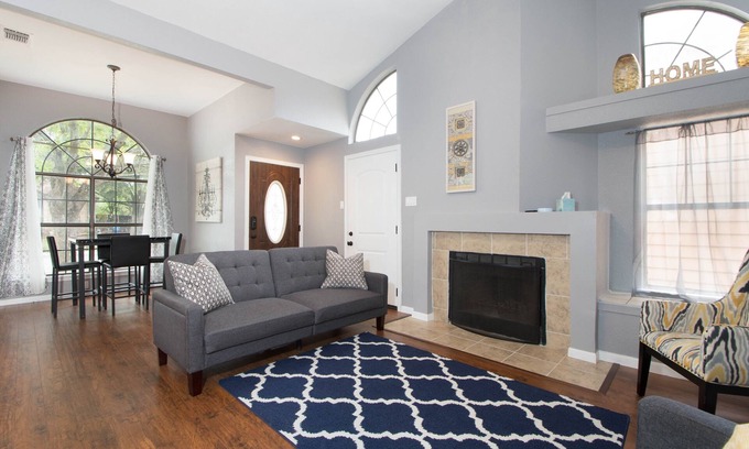 Hidden Meadow Community Maison | Bungalow confortable près de Sea World, Six Flags, Lackland AFB, Shopping & Restaurants