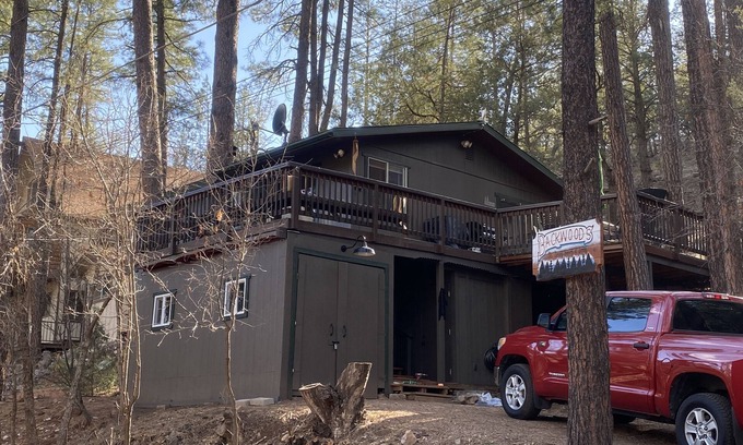 Whispering Pines Maison | Cozy Cabin in Heart of Tonto Forest