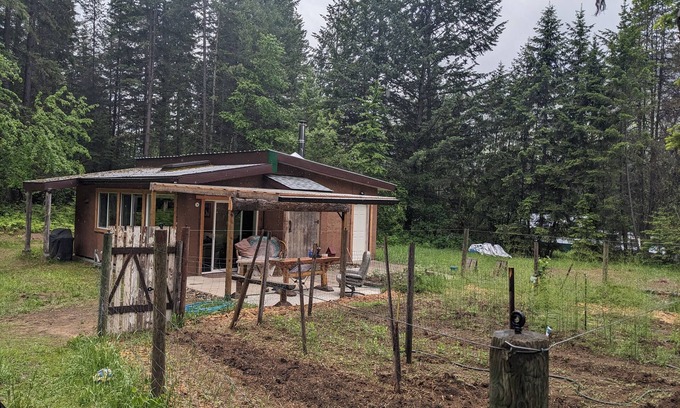 Robson Cabine | Cozy Cabin in the Woods