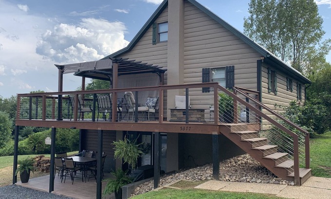Huntingdon Cabine | Cozy Cabin Minutes from Raystown Lake / Allegrippis Bike Trails