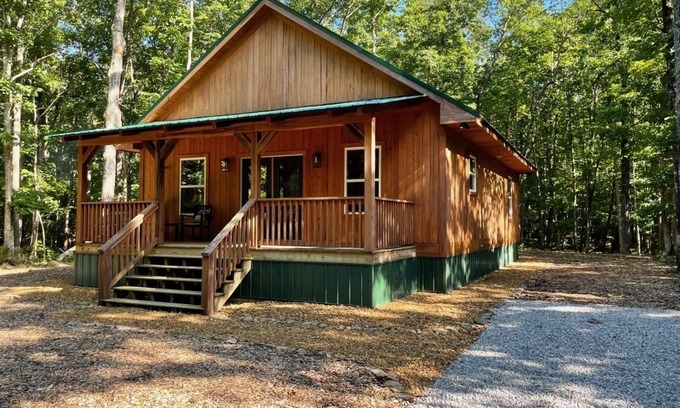 Cooleys Rift Cabine | Cozy Cabin on 5 wooden acres in Cooley's Rift