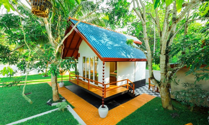 Ahangama Cabine | Cozy cabin with 1 bedroom and WiFi, AC in charming Ahangama