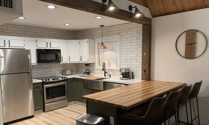 Payson Cabine | Cozy Cabin with Hot Tub