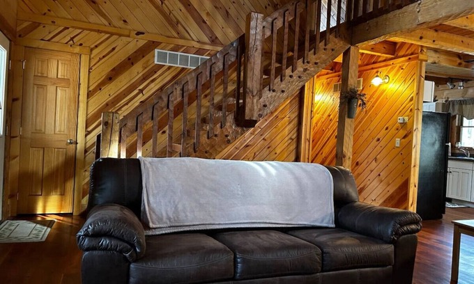 Alpine Lake Appartement | Cozy Cabin your perfect pet friendly mountain escape