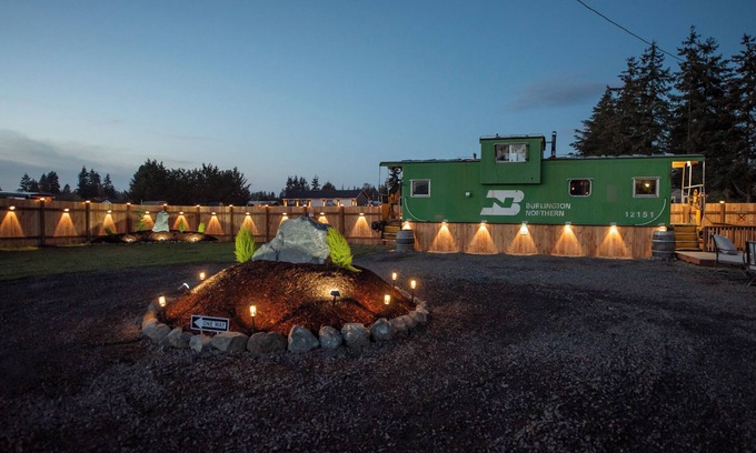 Sequim Maison | Cozy Caboose in Sequim, WA