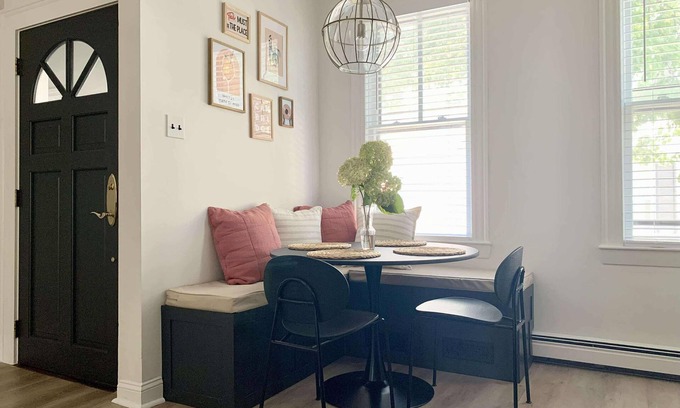 Arefth Maison | Cozy Cambridge 2bed 2bath w/ Patio & Parking Pass