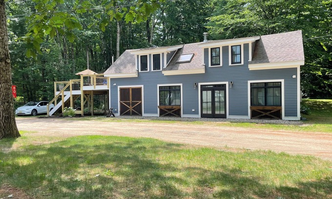 Center Ossipee Cottage | Maison de transport confortable sur le lac Ossipee. Accès à la plage privée. Renseignez-vous sur quai de bateau