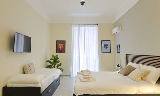 Vasto Appartement | Cozy Central Residence Napoli