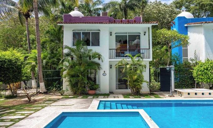 Crucecita Maison | Confortable et situé au centre de 3 chambres avec cour privée