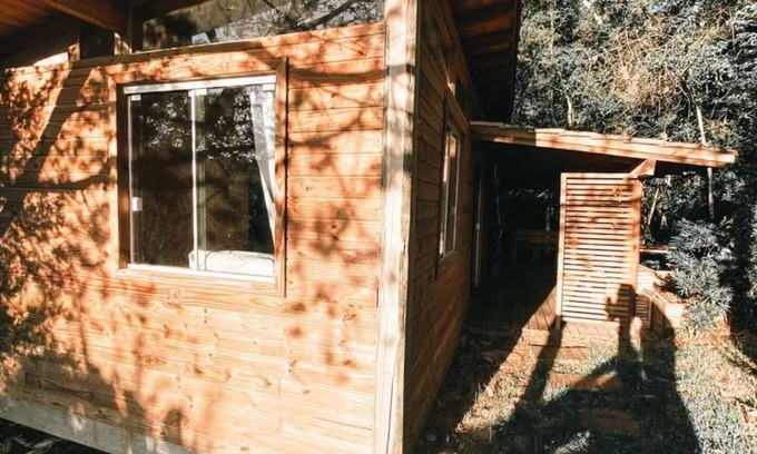 Praia do Rosa Maison | Cozy chalet immersed in native forest close to the beach and downtown Rosa!